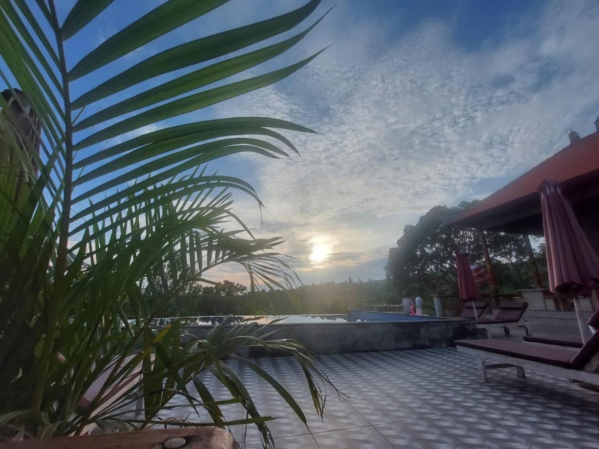 Innora Jungle Resort And Spa Batununggul Exterior photo